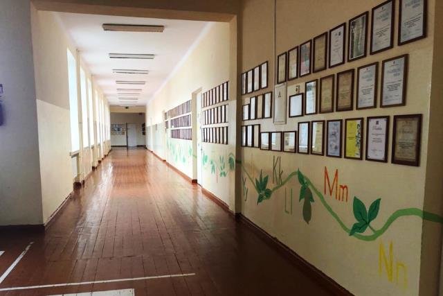 mokyklos koridorius